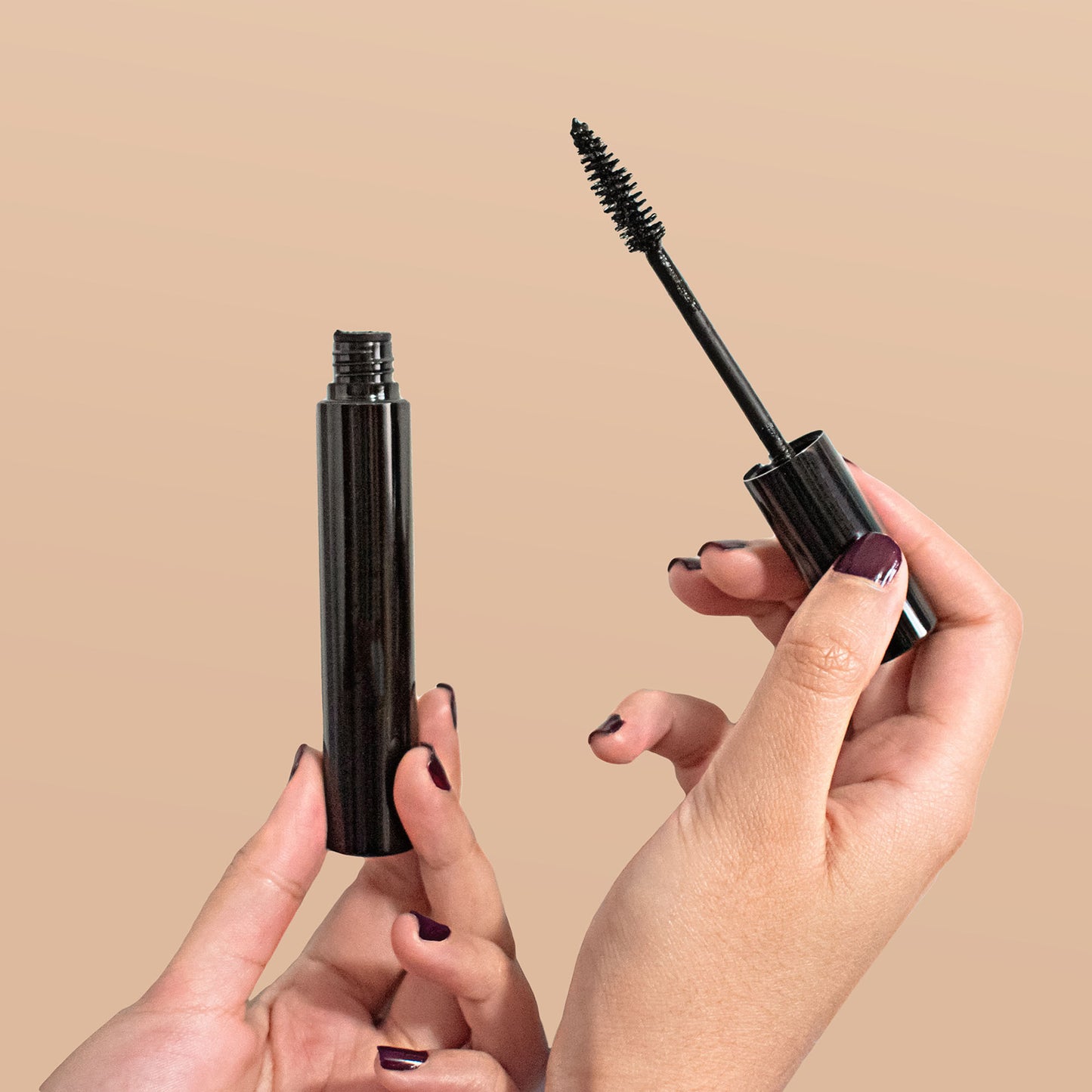 Lengthening Mascara – Black | Smudge-Proof, Flake-Free Volume & Length